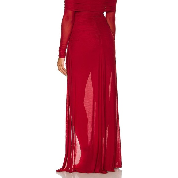 HAMPTON GOWN IN DEEP GARNET - Picture 12 of 16